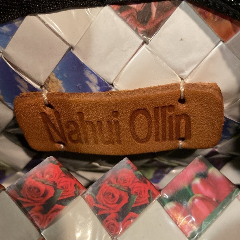 Nahui Ollin Woven Wrapper Stylish Red and White Women's Handbag. - Picture 10 of 16